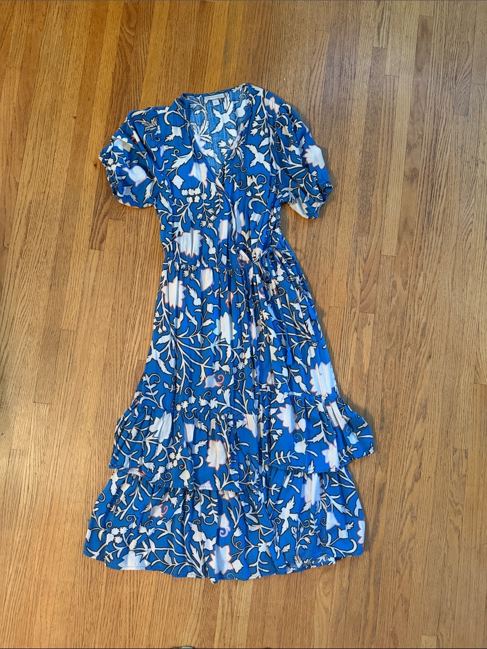 Knox Rose Blue Floral Tiered Maxi Dress size Med 👀